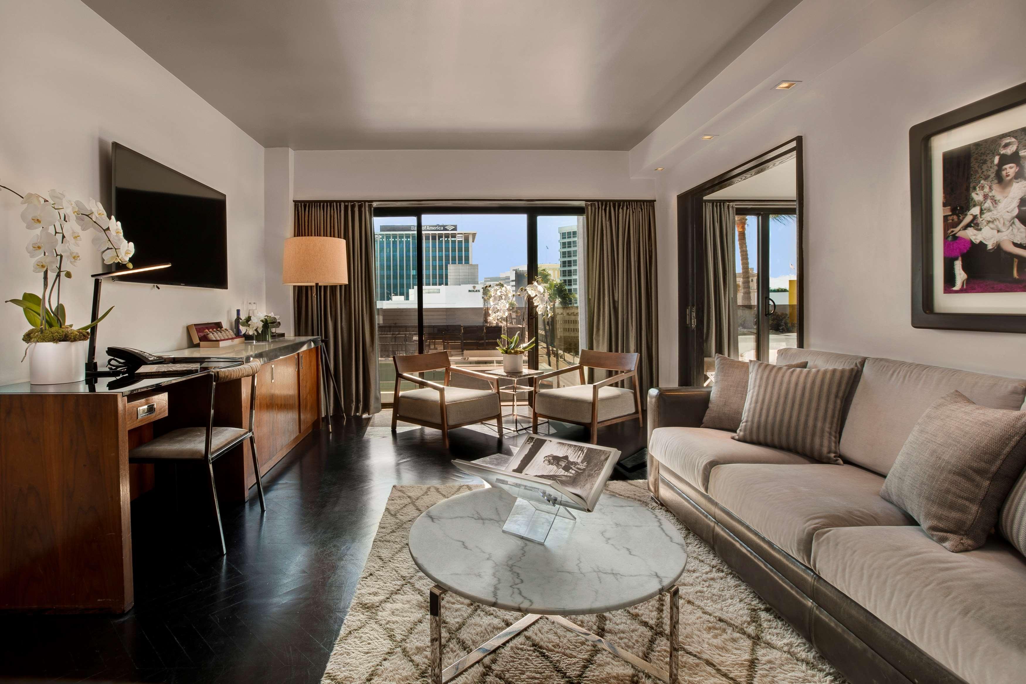 Sixty Hotel